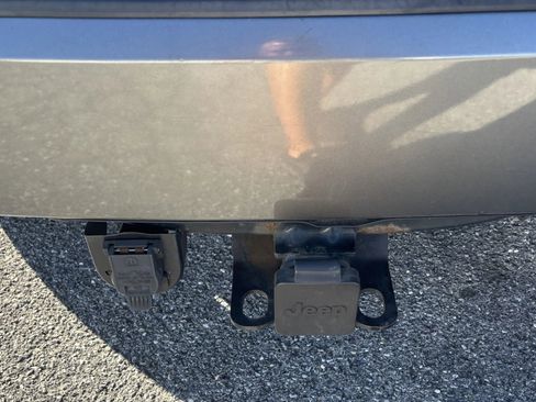 Used 2012 Jeep Liberty Sport image 26