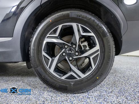 Used 2025 Kia Sportage LX FWD image 44