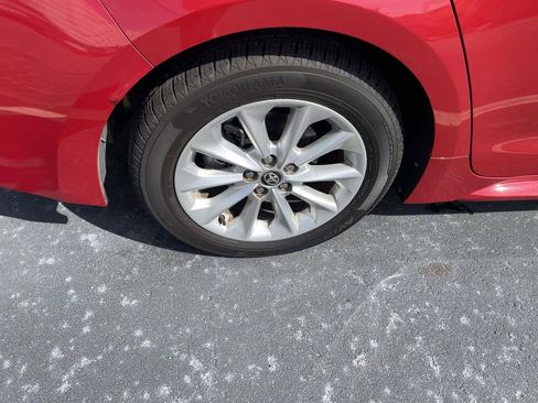 Used 2021 Toyota Corolla XLE image 21