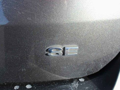 Used 2018 Ford Focus SE image 7