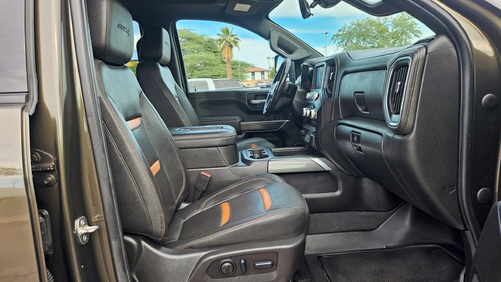 Used 2022 GMC Sierra 2500 AT4 w/ AT4 Premium Plus Package AWD/4WD image 19
