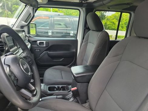 Used 2023 Jeep Wrangler Unlimited Sport AWD/4WD image 15