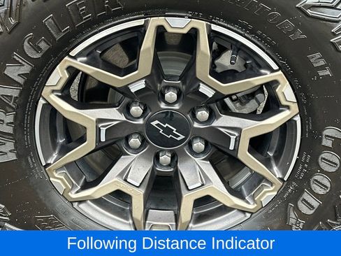 Used 2024 Chevrolet Colorado ZR2 w/ Technology Package image 27