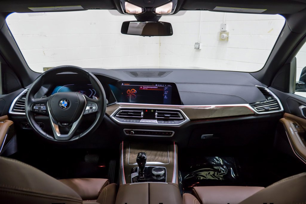 Used 2022 BMW X5 xDrive40i w/ Premium Package AWD/4WD image 24