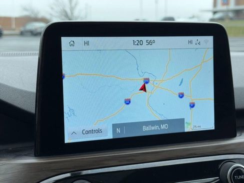 Used 2020 Ford Escape Titanium image 22