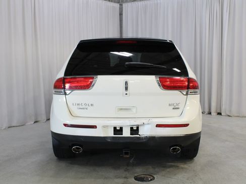 Used 2012 Lincoln MKX AWD image 26