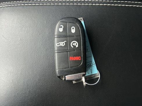 Used 2018 Dodge Durango SRT w/ SRT Interior Appearance Group image 33