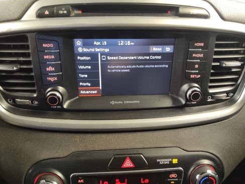 Used 2019 Kia Sorento FWD w/ LX Convenience Package image 25