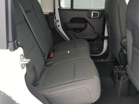 Used 2026 Jeep Wrangler Sport image 26