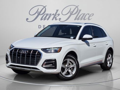 Used 2023 Audi Q5 2.0T Premium w/ Convenience Package AWD/4WD image 1