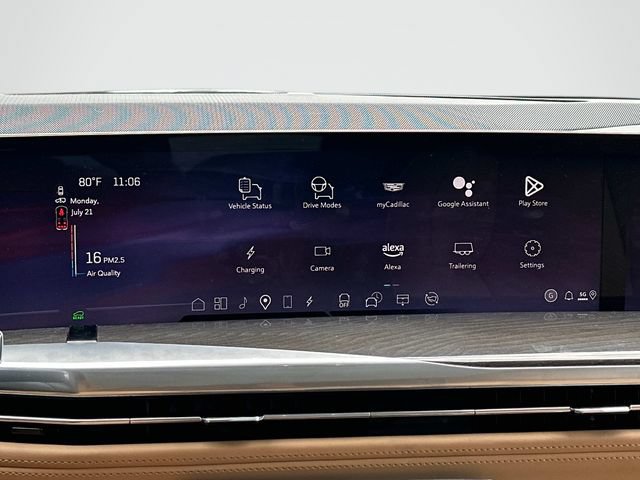 Used 2025 Cadillac Escalade IQ Luxury 2 AWD/4WD image 3