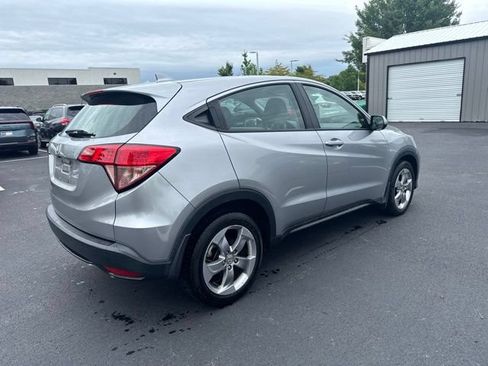 Used 2018 Honda HR-V LX image 5