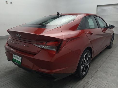 Used 2023 Hyundai Elantra SEL w/ Convenience Package FWD image 9