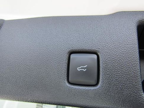 Used 2023 Ford Escape Active w/ Tech Pack #2 AWD/4WD image 12