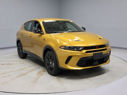 Used 2024 Dodge Hornet R/T w/ R/T Blacktop Package AWD/4WD image 1