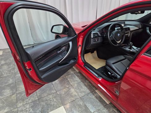 Used 2016 BMW 328i xDrive Sedan AWD/4WD image 9