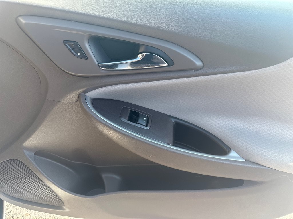 Used 2016 Chevrolet Malibu LS FWD image 11