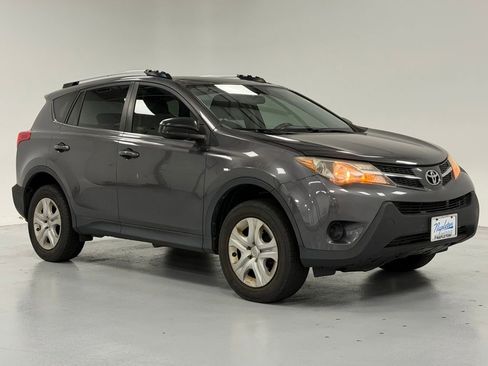 Used 2013 Toyota RAV4 LE image 5