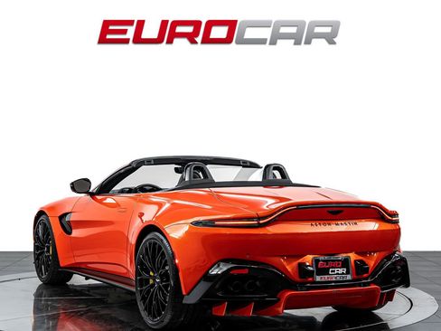 Used 2022 Aston Martin V8 Vantage Roadster image 4