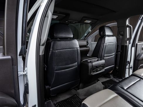 Used 2024 Chevrolet Silverado 1500 RST w/ Convenience Package II image 33