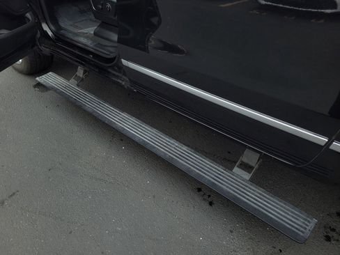 Used 2023 RAM 1500 Limited image 9