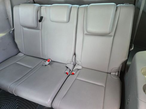 Used 2016 Toyota Highlander XLE FWD image 8