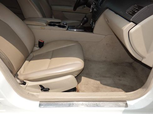 Used 2011 Mercedes-Benz C 300 Sedan image 20