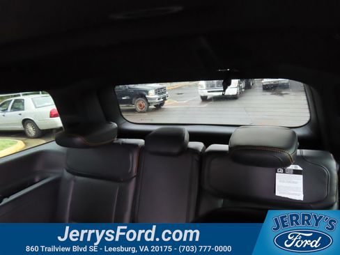 Used 2025 Ford Expedition Tremor AWD/4WD image 33