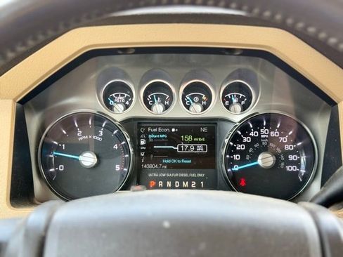 Used 2011 Ford F250 Lariat w/ Chrome Pkg image 25