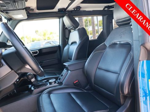 Used 2025 Ford Bronco Badlands AWD/4WD image 19