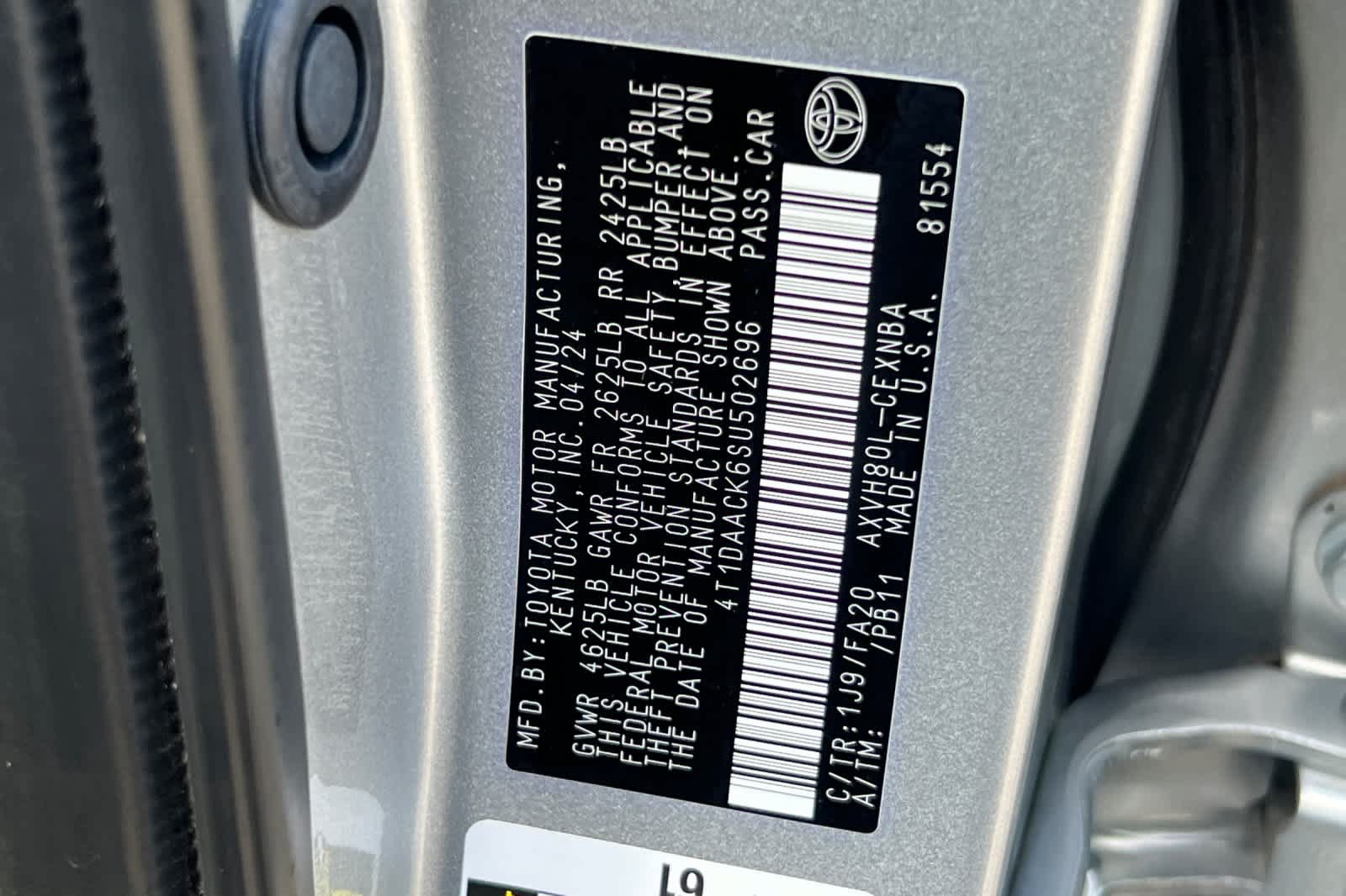 Used 2025 Toyota Camry LE FWD image 33