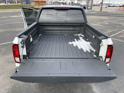 Used 2025 Honda Ridgeline Black Edition image 24