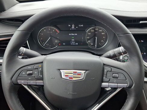 Used 2020 Cadillac XT6 Premium Luxury AWD/4WD image 18