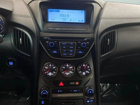 Used 2015 Hyundai Genesis 3.8 RWD image 13