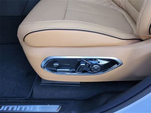 New 2025 Jeep Grand Cherokee Summit image 18