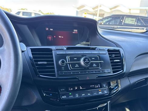 Used 2016 Honda Accord Sport image 24