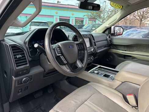 Used 2019 Ford Expedition Limited image 13