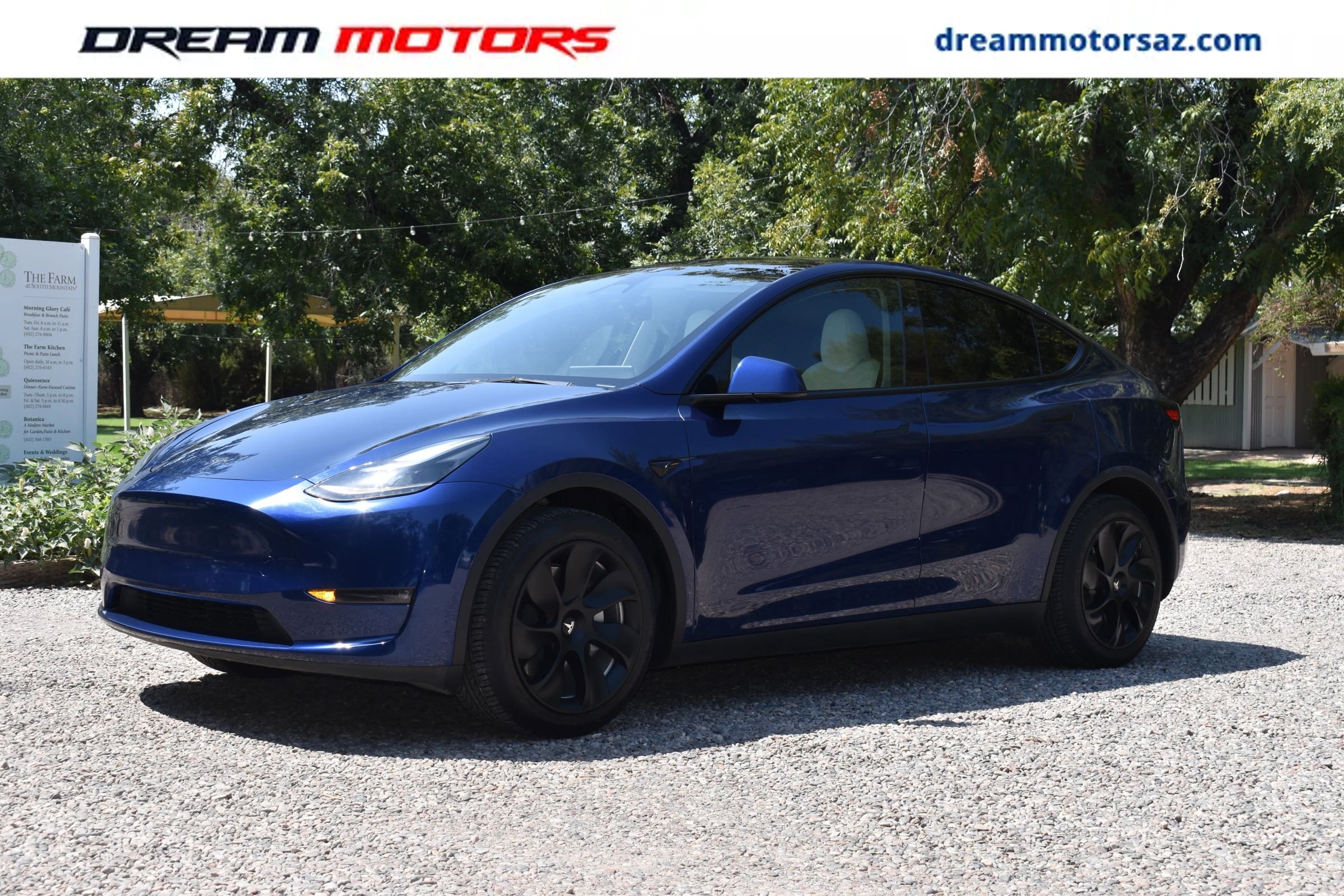 Used 2024 Tesla Model Y Long Range RWD image 1