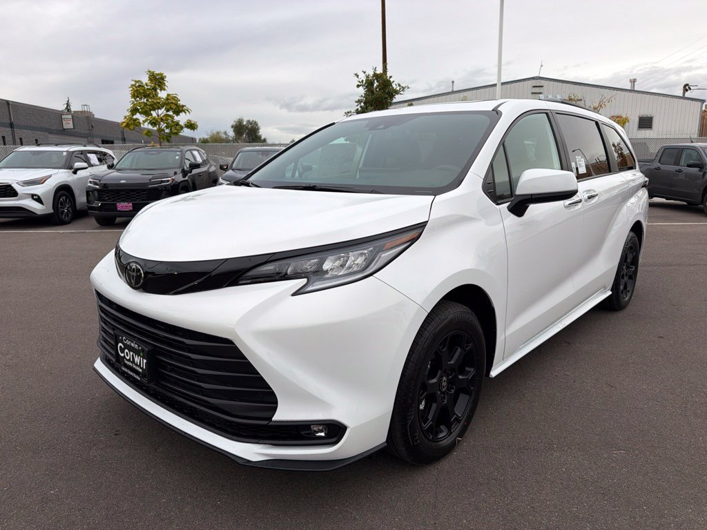 New 2026 Toyota Sienna XLE Woodland Edition AWD/4WD image 3