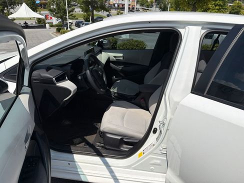 Used 2021 Toyota Corolla L FWD image 16