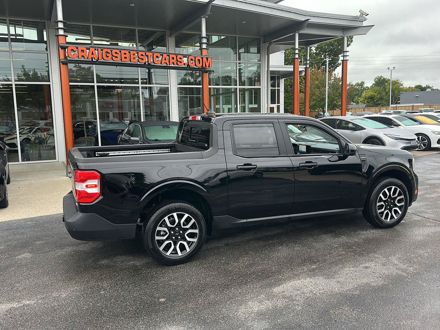 Used 2024 Ford Maverick Lariat AWD/4WD image 3