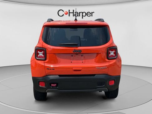 Certified 2018 Jeep Renegade Trailhawk w/ Cold Weather Group II AWD/4WD image 4