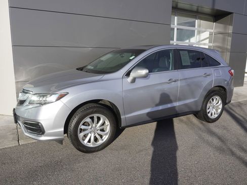 Used 2017 Acura RDX AWD image 3