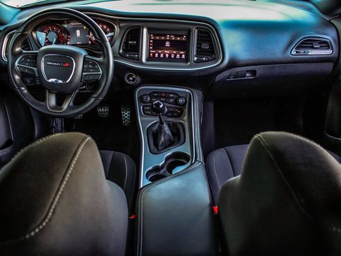 Used 2019 Dodge Challenger R/T w/ Blacktop Package image 31