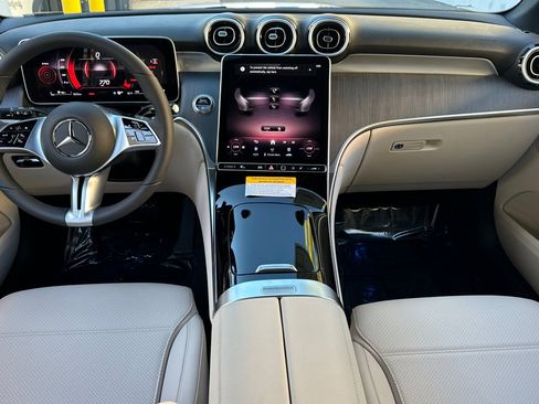 New 2026 Mercedes-Benz GLC 300 image 3