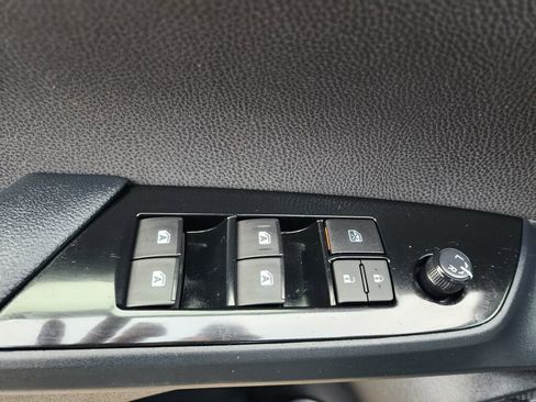 Used 2016 Toyota Prius Three Touring image 13