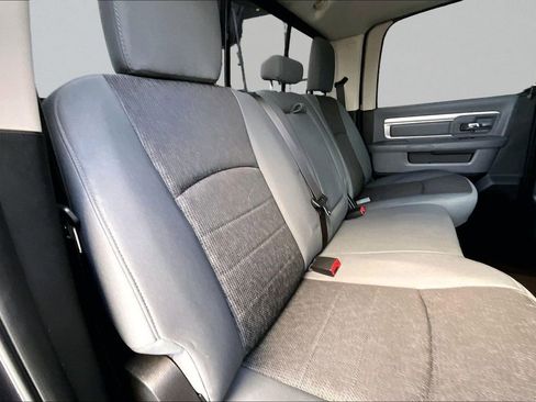 Used 2014 RAM 2500 SLT w/ Luxury Group image 24