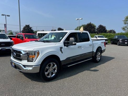 Certified 2022 Ford F150 XLT w/ Equipment Group 302A High image 3