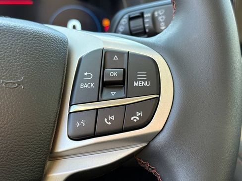 New 2026 Ford Explorer Active RWD image 29