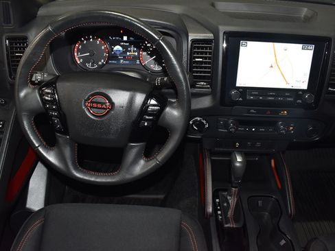 Used 2024 Nissan Frontier PRO-4X w/ Technology Package AWD/4WD image 28